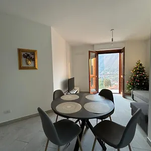 Roccolo Valley View Apartment Como